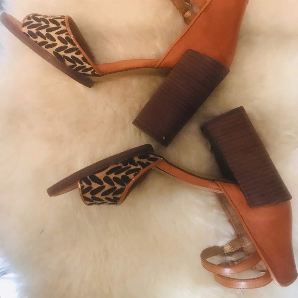 Dolce Vita Ankle Strap Sandal! - Picture 4 of 8